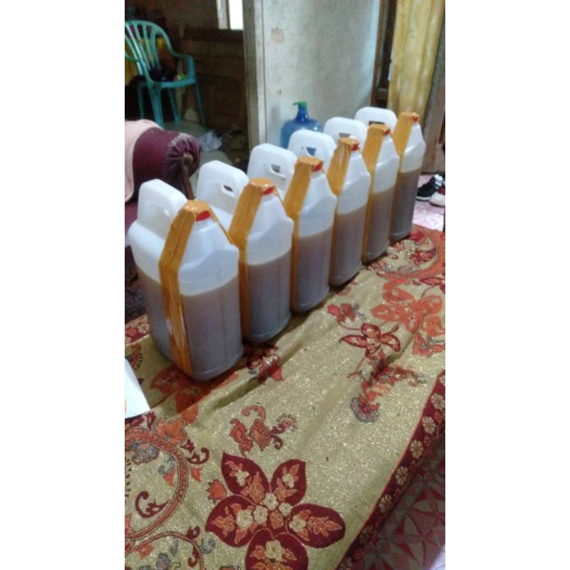 

Grosir Madu 5KG Nektar Bunga Multiflora 100% Raw Honey