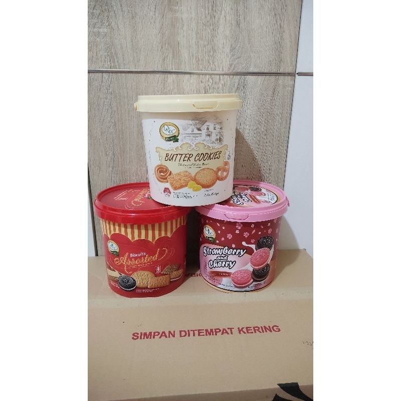 

DENEX - BISKUIT KEMASAN TIMBA EMBER 35P GR / PARCEL / LEBARAN