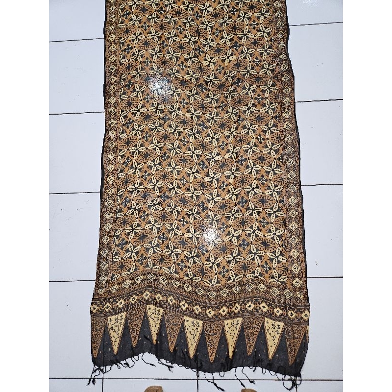 Selendang batik Tulis motif klasik bahan semi sutra