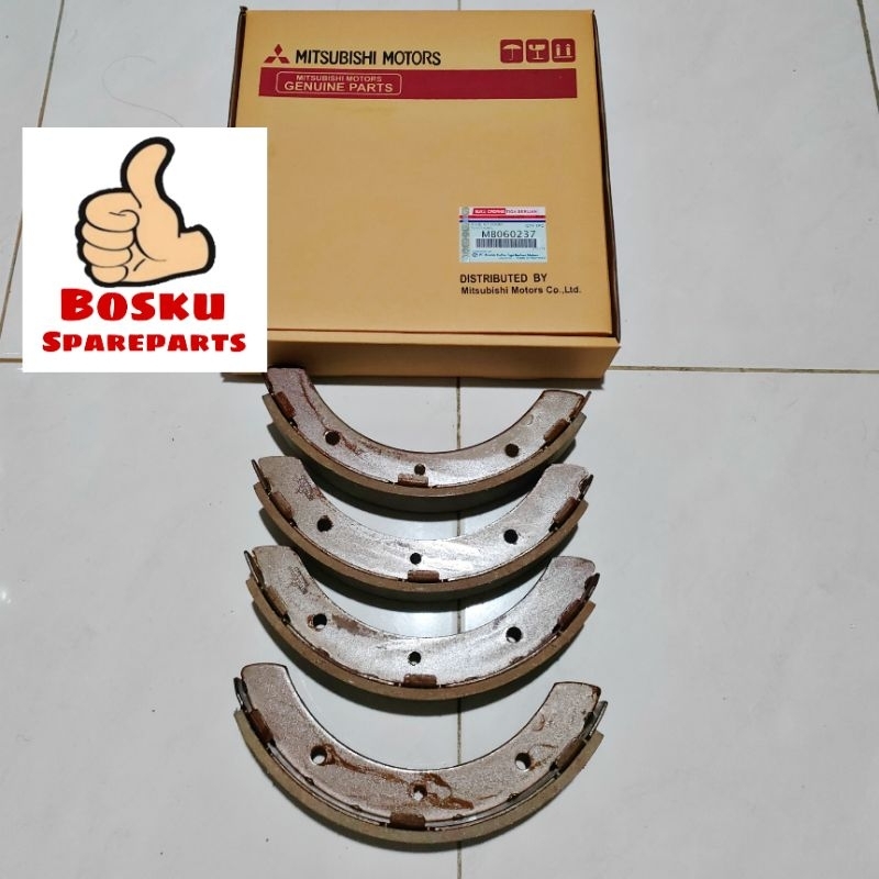 Brake Shoe Front Kampas Rem Depan Canter T200 / PS100 / PS110 Engkel Ban ML060237