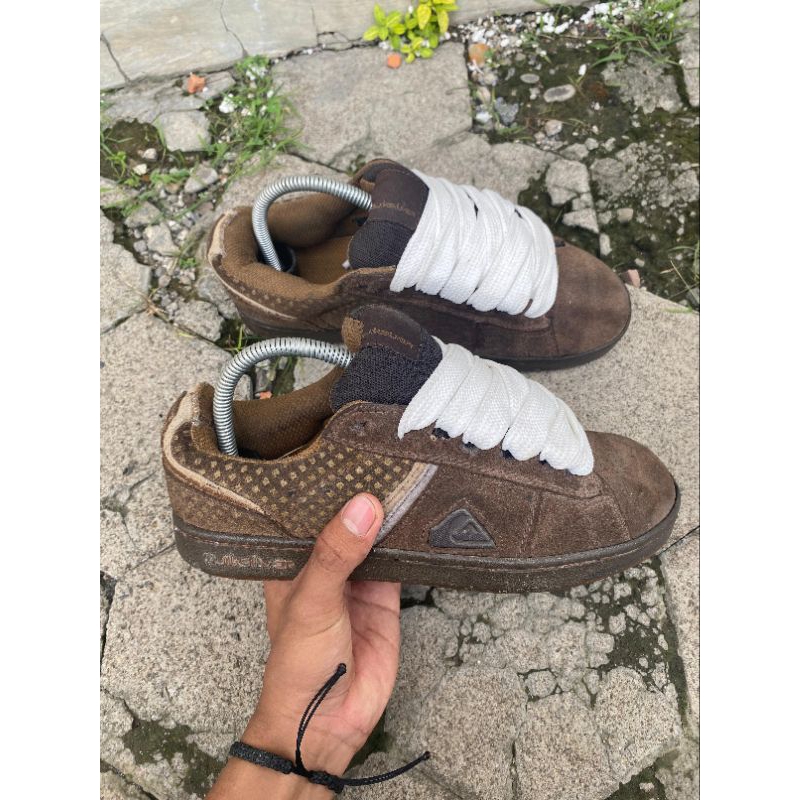 sepatu gemuk quiksilver