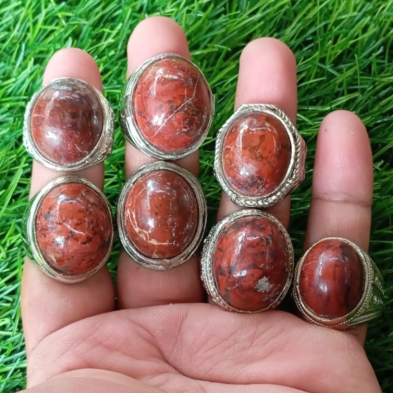 cincin batu akik Red jasper atau hati ayam Kalimantan (Natural)