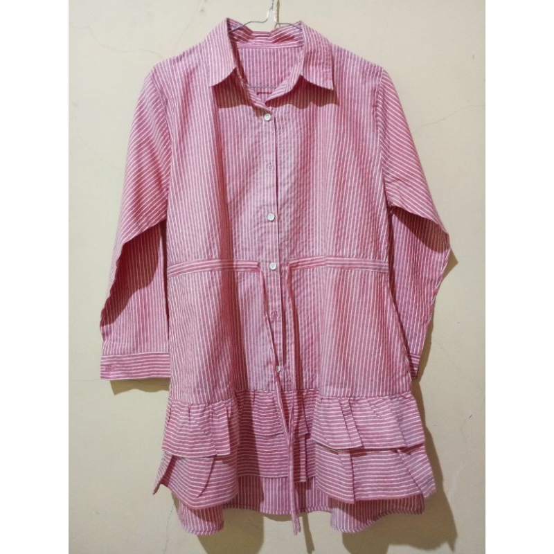 (PRELOVED) Kemeja salur ruffle pink