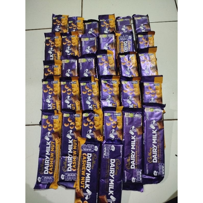 

coklat patahan 62gr exp. 2025 (isi 2pcs)