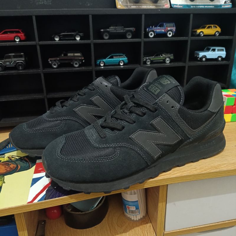 New Balance 574 Triple Black original 100%