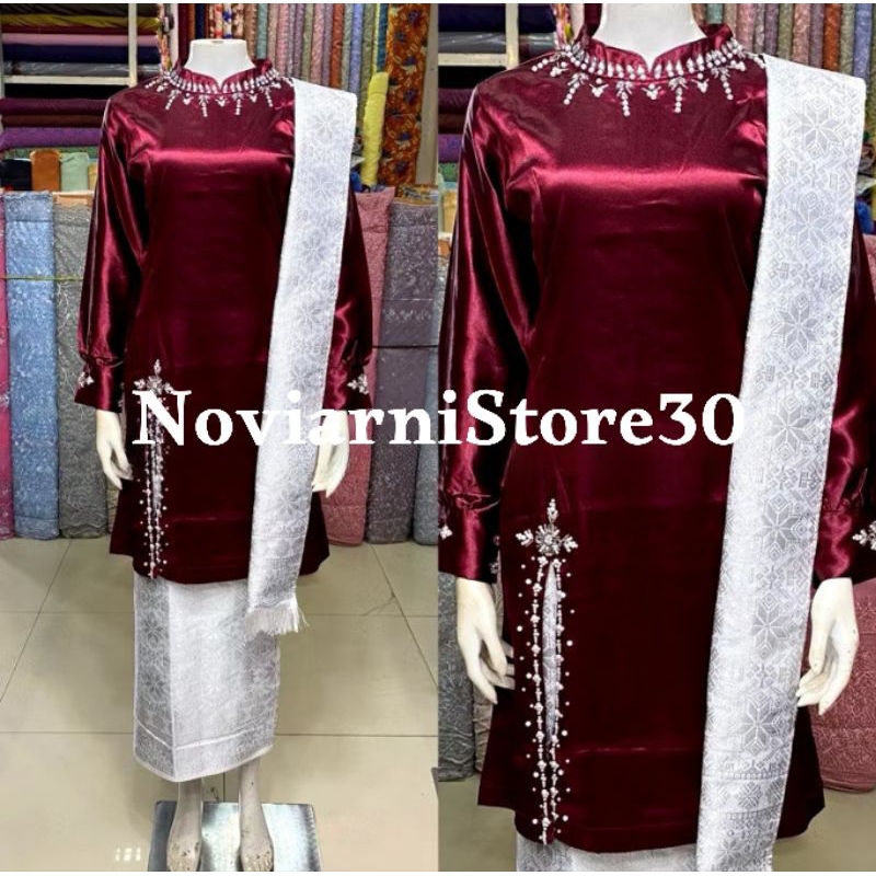 baju kurung melayu / baju kurung malaysia