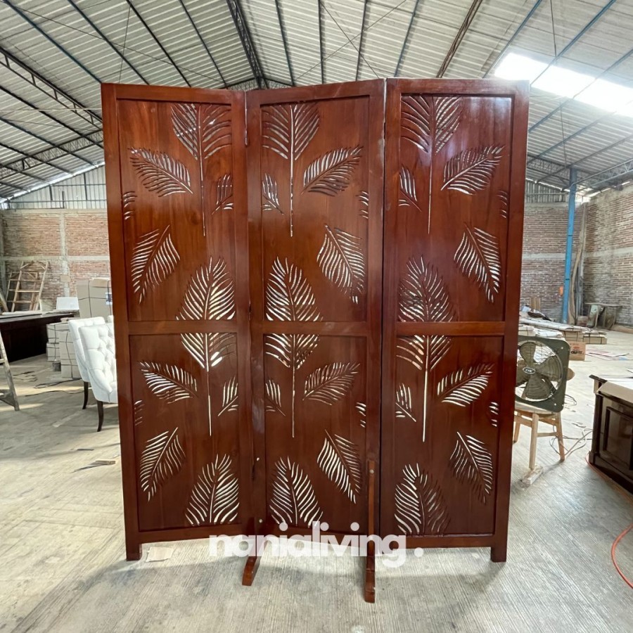 sketsel partisi ruangan 3 pintu kayu jati