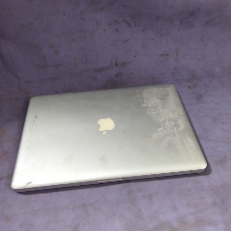 laptop macbook pro 15 inci kondisi matot dalaman komplit bisa buat koleksi atau kanibal jadul vintag