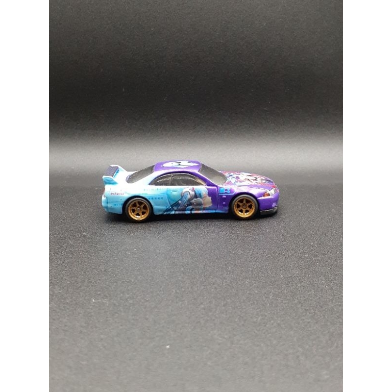 hotwheels Nissan R33 custom itasha miku