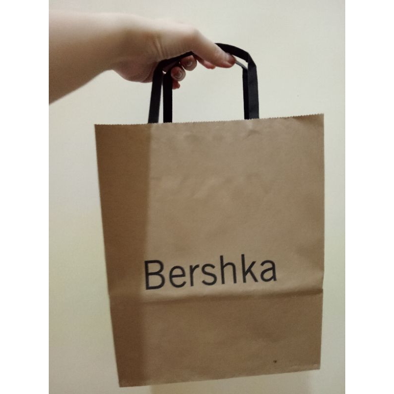 

Paperbag Bershka Ori