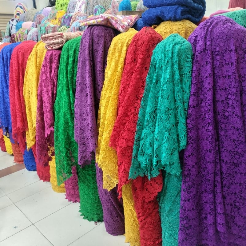 bahan kain brukat prada tebal / kain brukat / kain prada
