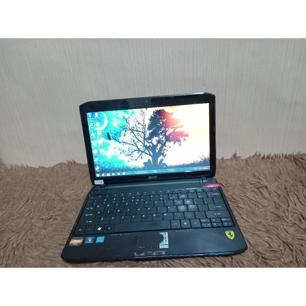 Notebook Acer Ferrari one 200 RAM 4GB HDD 320GB MURAH