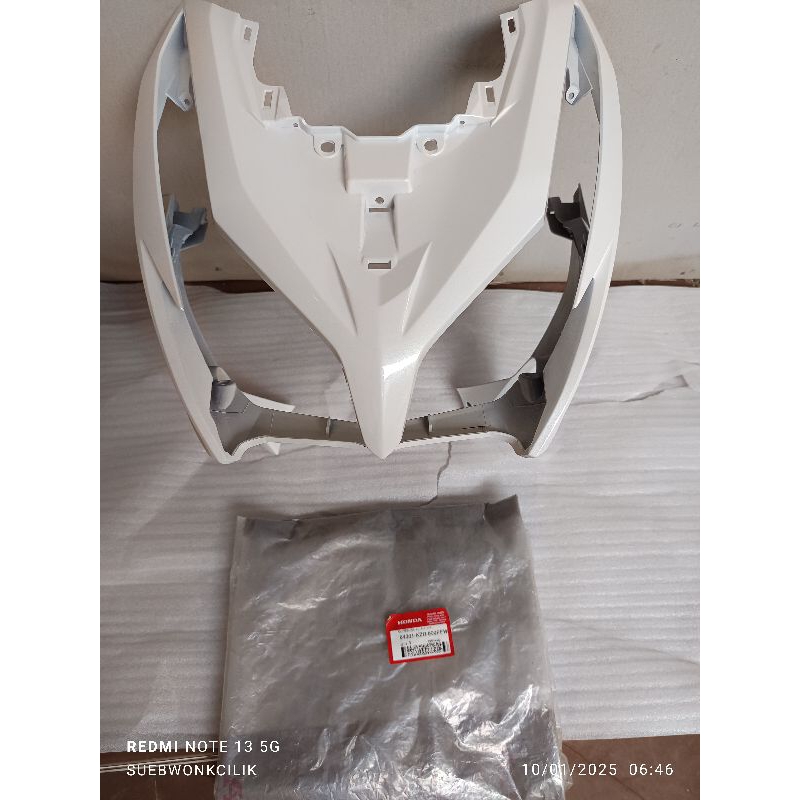 HONDA 64301-KZR-600PFW panel depan vario125 old non led putih original ahm