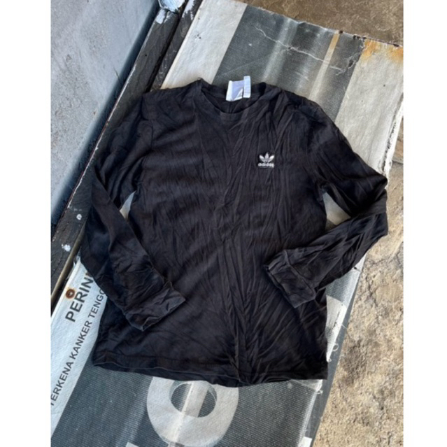 Kaos lengan panjang Adidas