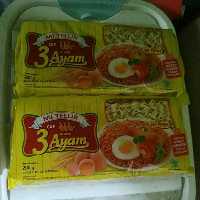 

mie telor cap 3 ayam