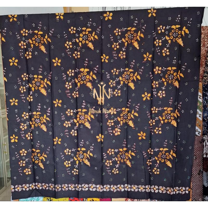 Kain Batik Tulis Bakaran Khas Pati