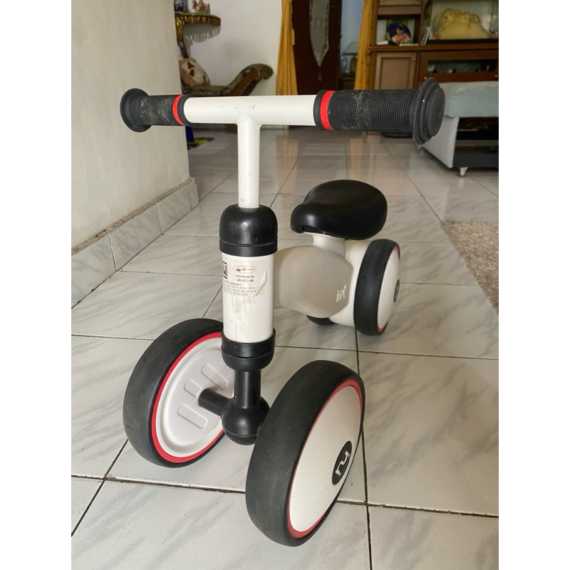 Preloved Balance Bike INUI