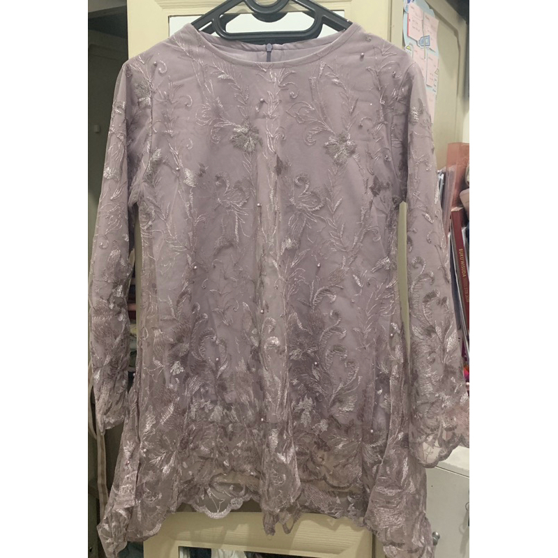 Preloved Paket 2 Setel Kebaya Cantik Kondangan Wisuda Lamaran