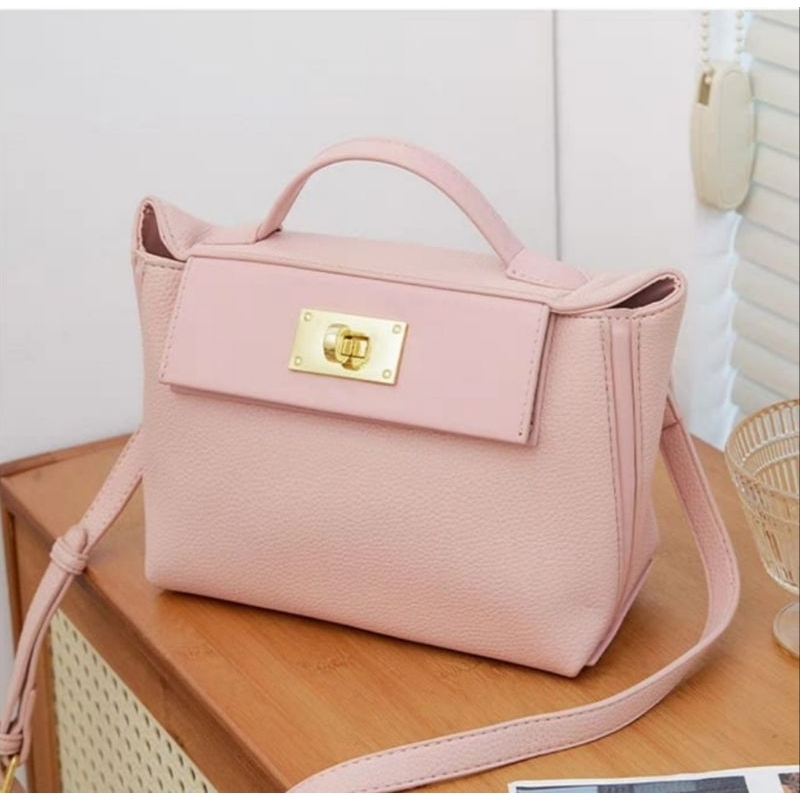 Tas Tangan | Tas selempang warna pink mix kunci emas bahan asli Pu leather