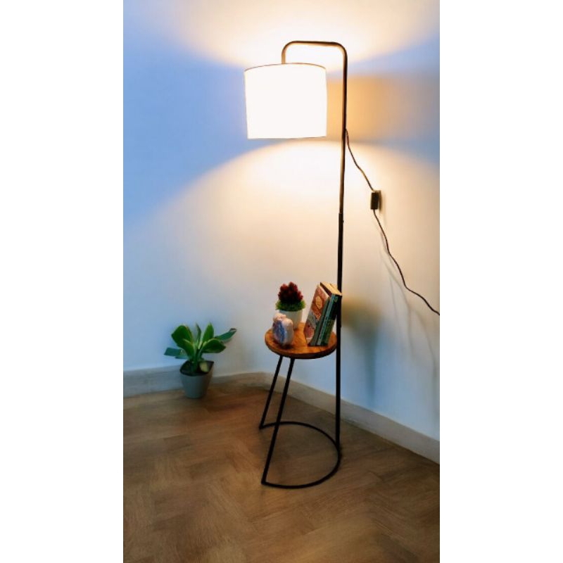 Lampu stending lantai sudut Ruang tamu // floor lamp aesthetic ruangan // lampu hias mutifungsiu