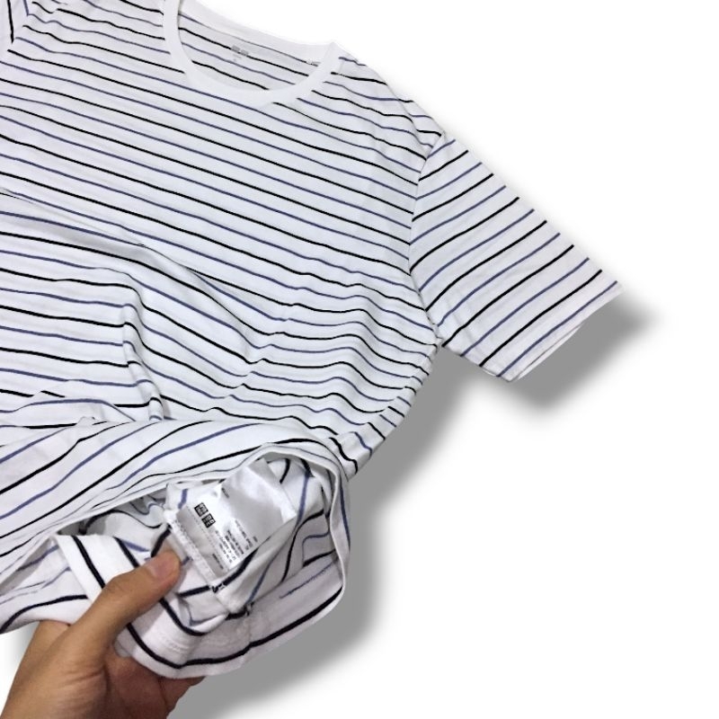 kaos Uniqlo Salur, Striped Tshirt (size S)