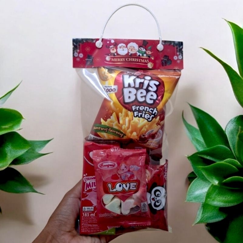 

PAKET SNACK ULTAH MERAH / BINGKISAN SNACK ULANG TAHUN LEBARAN CHRISMAS GIFT KHITAN