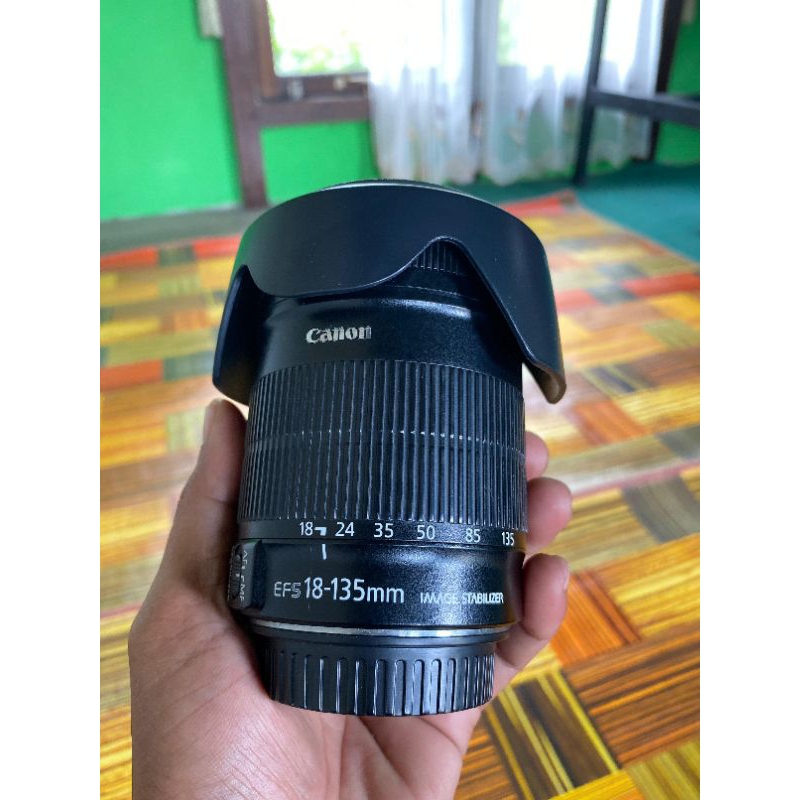 lensa canon 18-135mm
