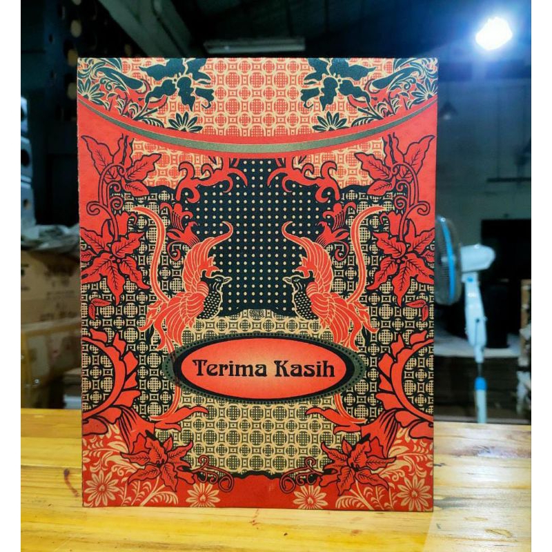 

100 PAPERBAG BATIK BESAR MERAH BUNGA TALI BESAR UKURAN 27X21X6,5