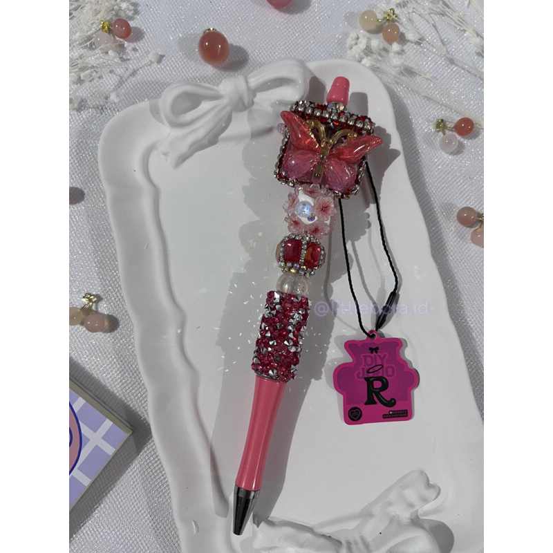 

DIY Pen Peach Pink with Butterfly / Pen Cantik / Beaded Pen