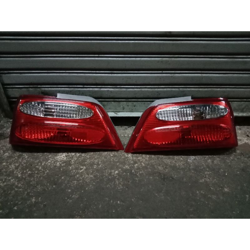 Lampu belakang toyota soluna original