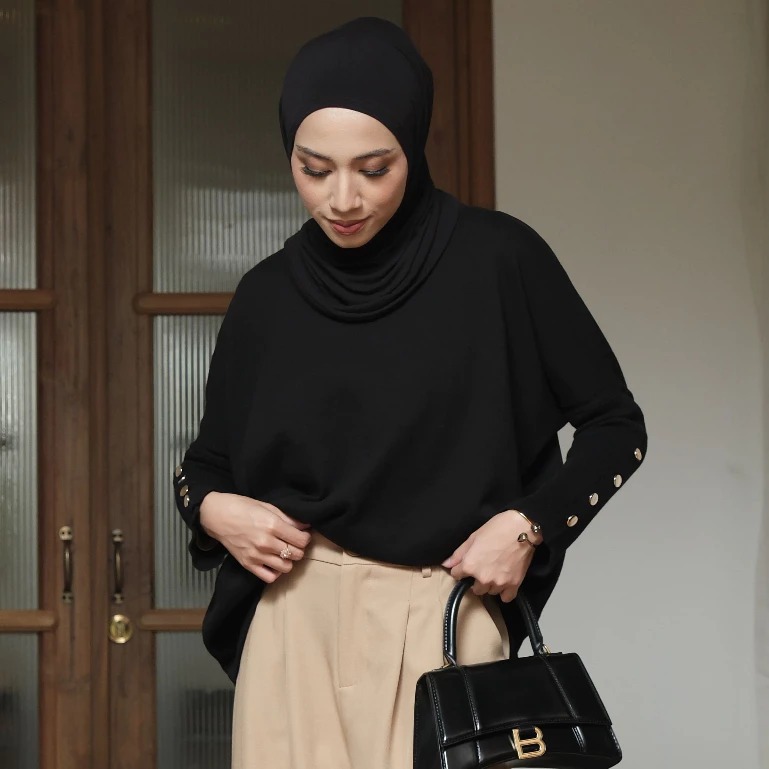 Namaya Blouse Batwing Atasan Wanita Lengan Panjang Kancing Sweater Blus Jumbo v1