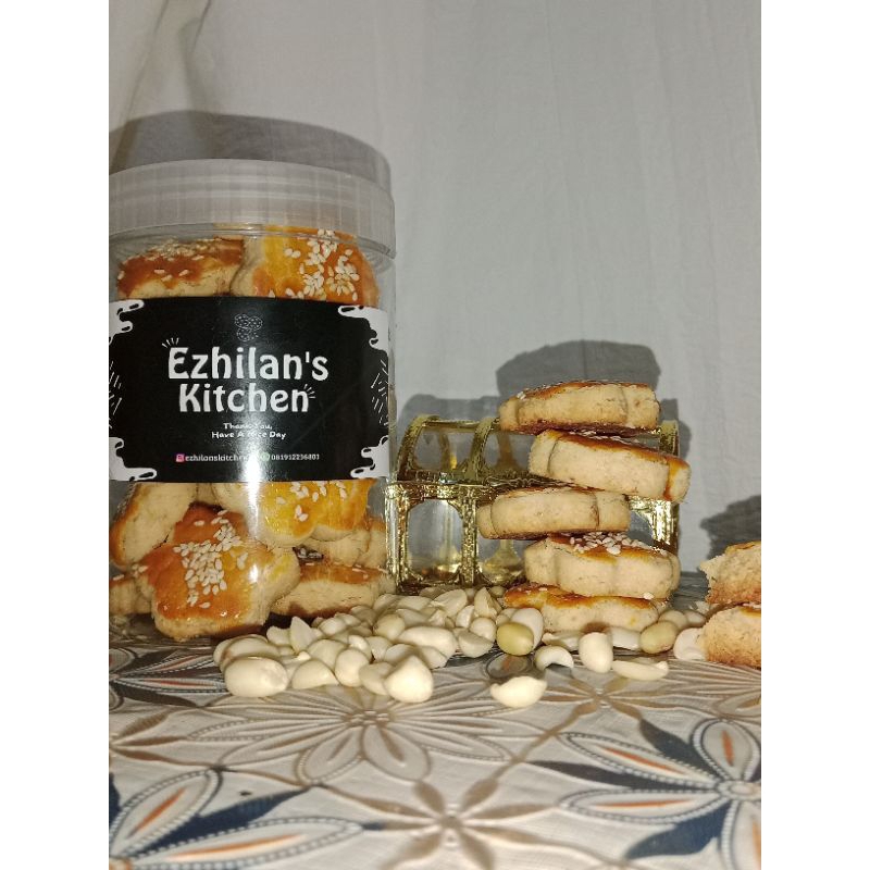 

Kue Kacang