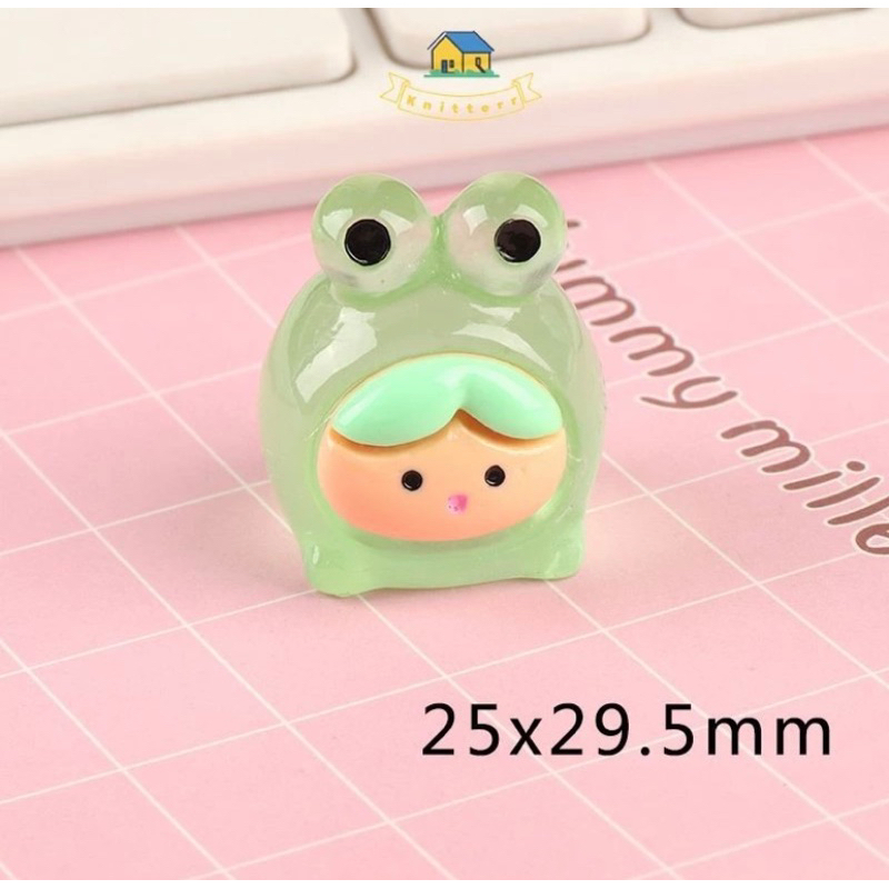 Ornamen Keroppi 3D glow in the dark