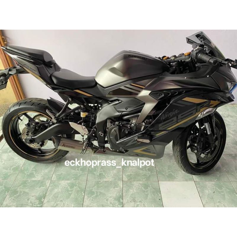 Knalpot Akrapovic import fullsystem ZX25R ZX25RR