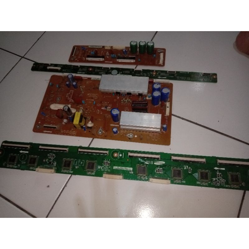 bufer dan YMain  TV plasma Samsung type PS43E490