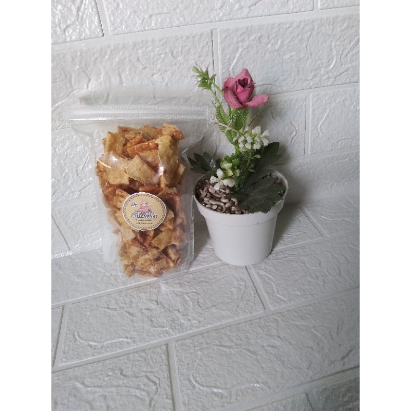 

MANGGLENG PEDAS MANIS