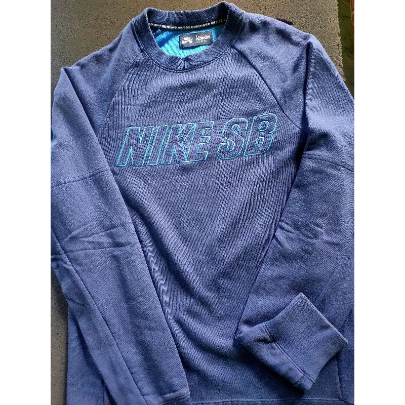 crewneck nike sb