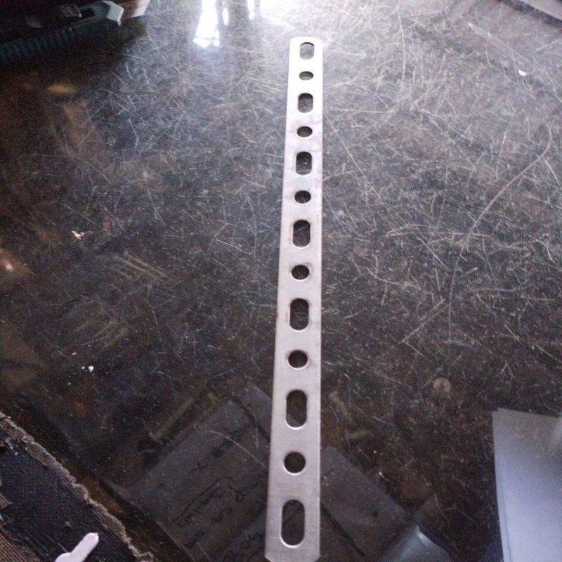 plat besi lubang plat besi knalpot plat besi serbaguna universal