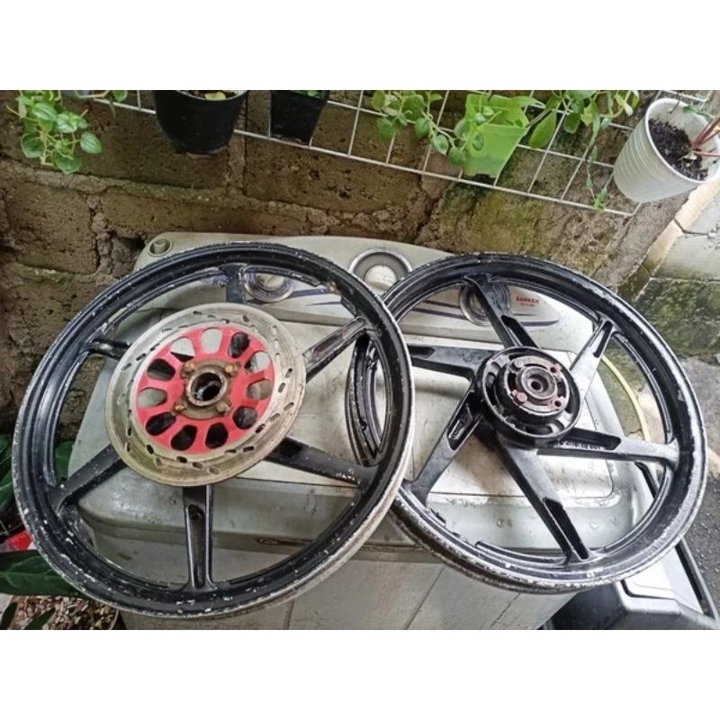 Velg satria ru 120 lumba satria hiu satria r pelek racing palang original ori copotan standar keleng