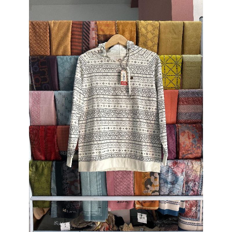 Trizy Hoodie Sweater - Corniche, Pakaian Wanita