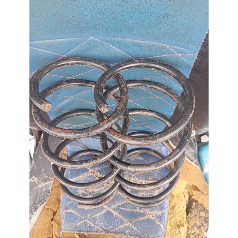 PER KEONG COIL SPRING SPIRAL MOBIL BMW ASLI COPOTAN ORIGINAL