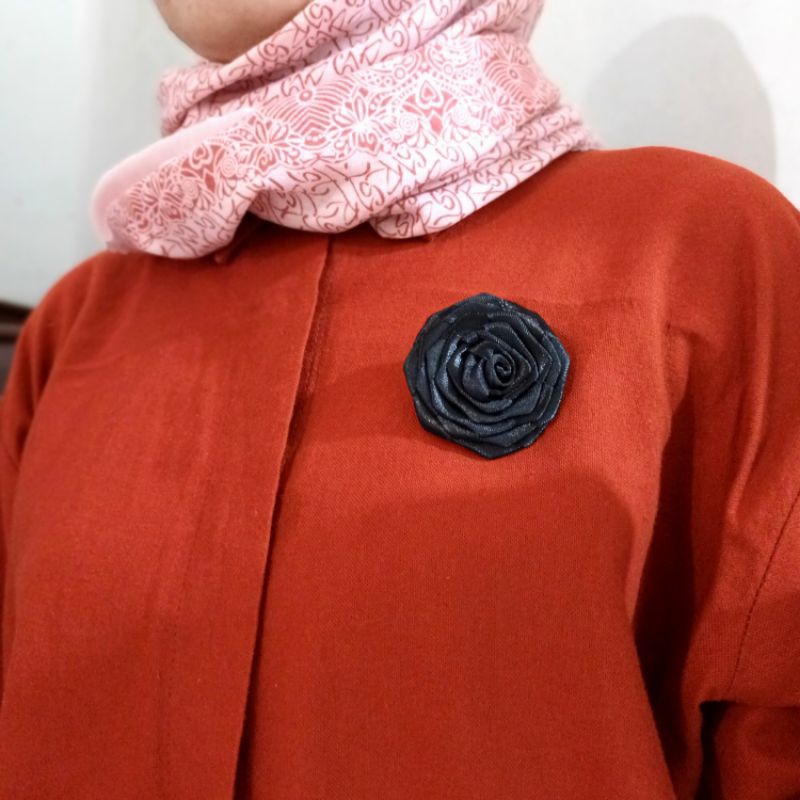 Corsage | Bros Bunga Wedding | Aksesoris Jas Pria & Wanita Elegant