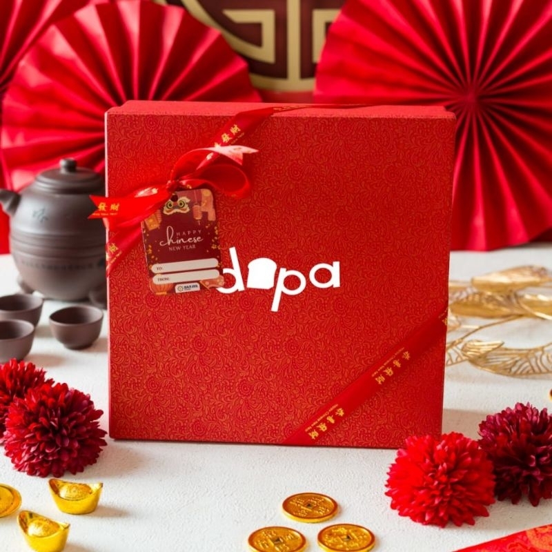 

Hampers Premium Kue Kering Imlek isi 4 (Kastengel / Nastar / Kue Kacang / Kue Almond) | Chinese New Year| Imlek | Gong Xi Fa Cai | Giftbox Gift Hadiah Souvenir