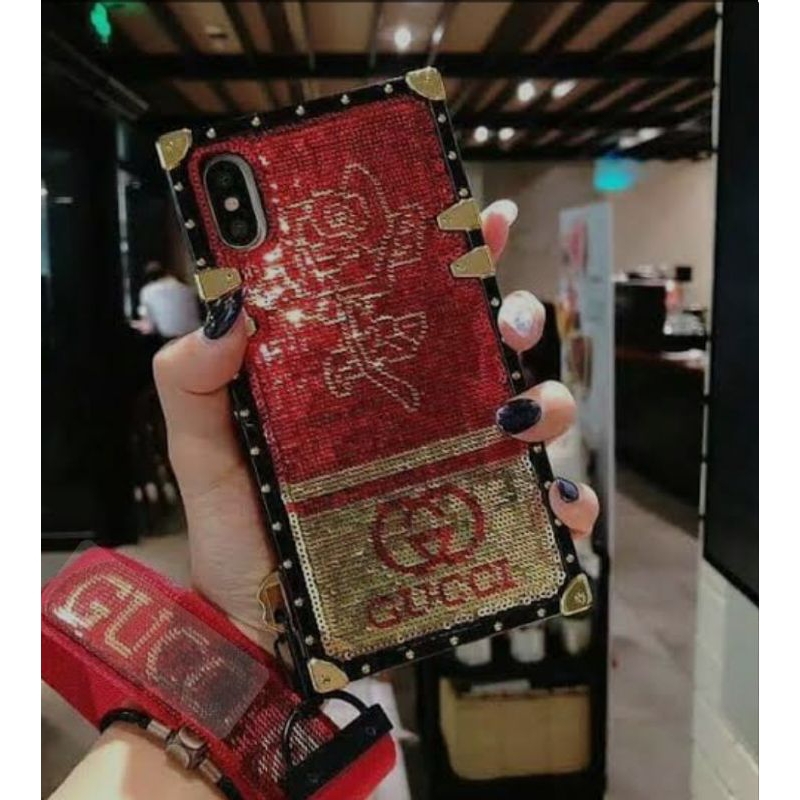 case hp warna merah