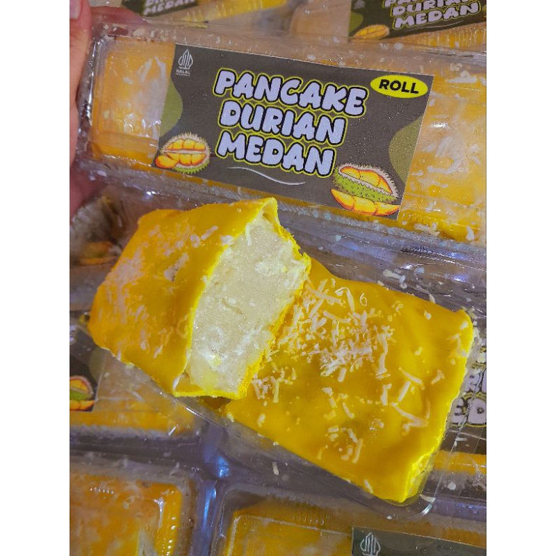 

Pancake Roll Durian Medan aslie wendulita sekali,durian melimpah,jaminan enak poll