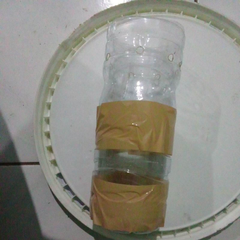 botol aqua 1.5 liter untuk ikan cupang