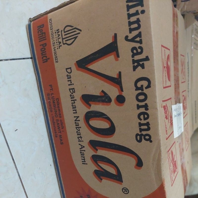 

Minyak goreng Viola kemasan karton