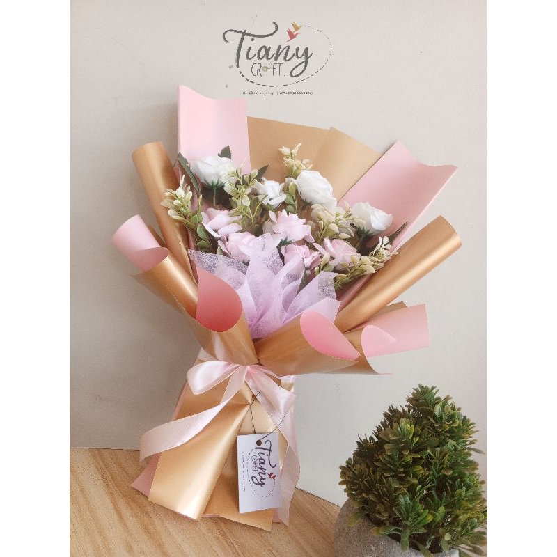 

BUCKET BUNGA/BUCKET SNACK/BUCKET COKLAT/BUCKET UANG/BUCKET WISUDA/BUCKET ULANG TAHUN/BUCKET HADIAH