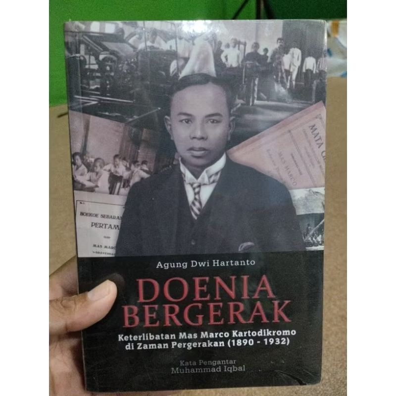 SEGEL.BUKU DOENIA BERGERAK
