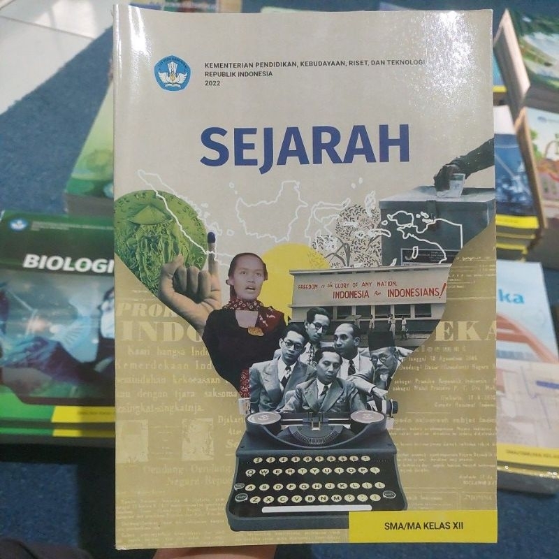 Buku SEJARAH SMA Kelas 12
